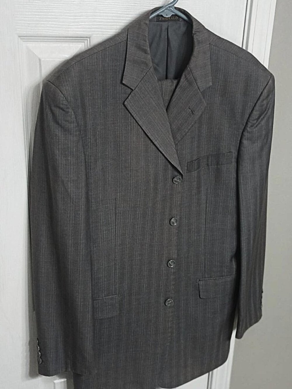 Zandello Collection Men Light Gray 2 Piece Suit   42L